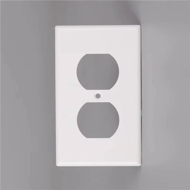 Set of 4 Wall Plates with LED Night Light Outlets